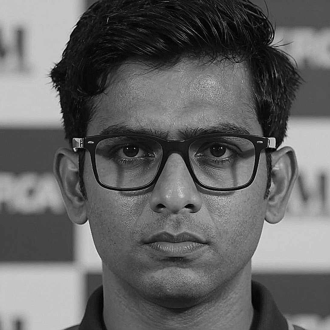 डी थ्री ट्रॉफी: छह कंपनियों के नाम, एक कवि के नाम का मैदान और कैलेंडर में छूटे छह मैच