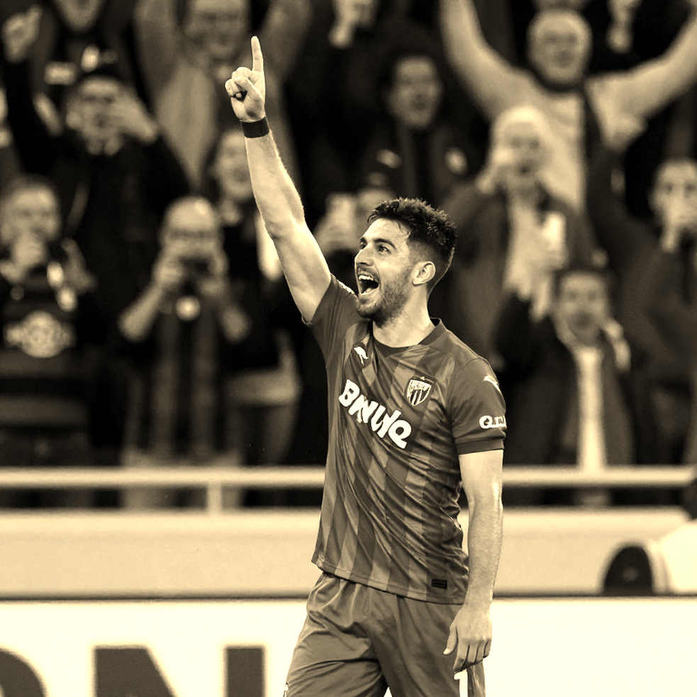Derby del Sole ends 3-3: Napoli's three leads, Roma's three returns, and the same back post